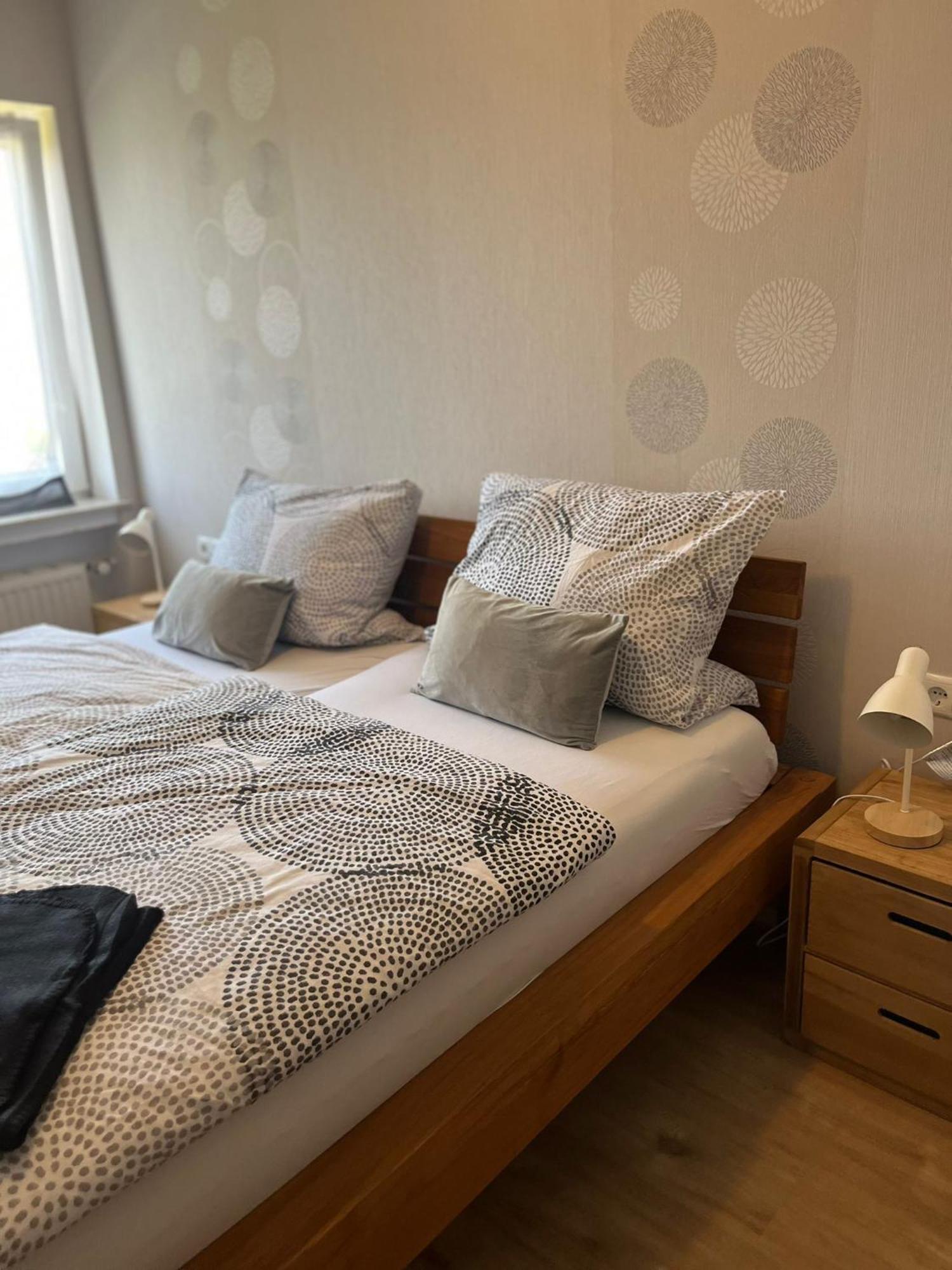 Fewo Hoheeifel, 1 Haus Mit 2 Apartments 5 Schlafzimmer In Kelberg Naehe Nuerburgring Værelse billede