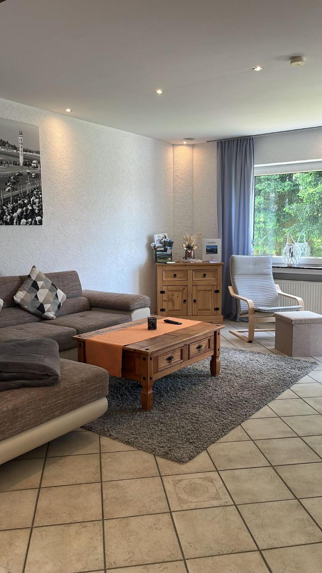 Fewo Hoheeifel, 1 Haus Mit 2 Apartments 5 Schlafzimmer In Kelberg Naehe Nuerburgring Eksteriør billede